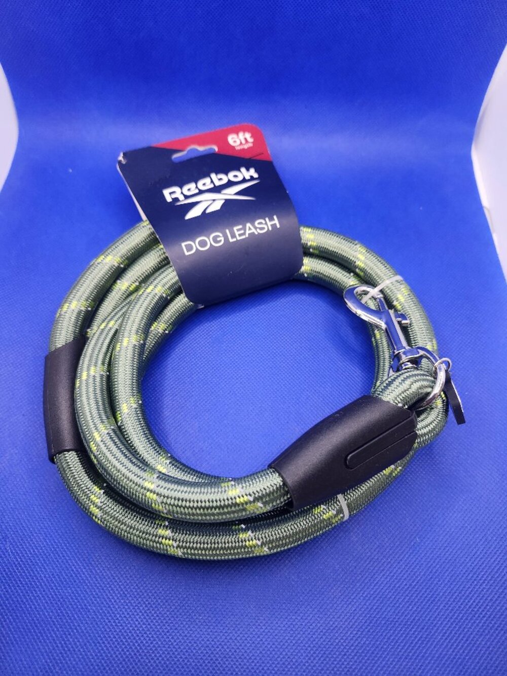 Dog Leash / Leash For Dogs - Reebock 6 Feet Long - 360 degree metal swivel Clasp